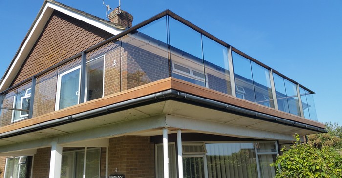 Structural glass balcony crowborough